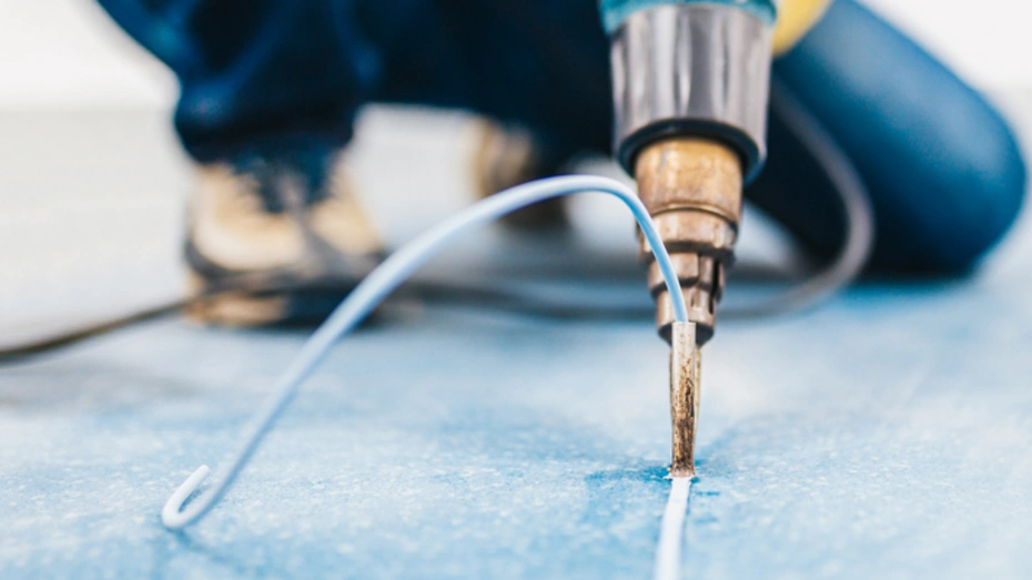 Kautschuk - Linoleum Heißschweißtechnik, professionelle Verlegung von elastischen Bodenbelägen